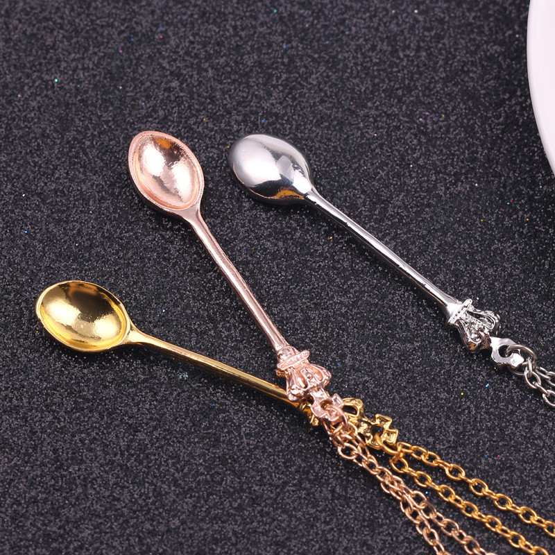 Collier pendentif Alice vintag - Vintage Collectible Spoons avis et prix